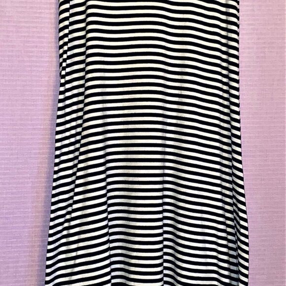New Without Dress Barn Black and White Stripped Maxi Skirt Size Medium - Picture 4 of 7